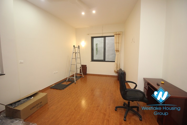 Nice studio for rent in Doi Can st, Ba Dinh district, Ha Noi